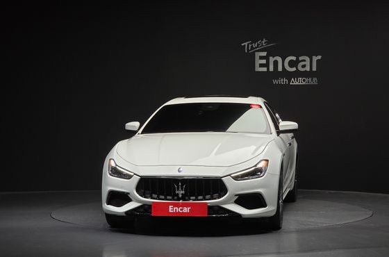 Maserati Ghibli 2.0 Gransport 3rd — пробег 95 856 км — фото 3 из 5