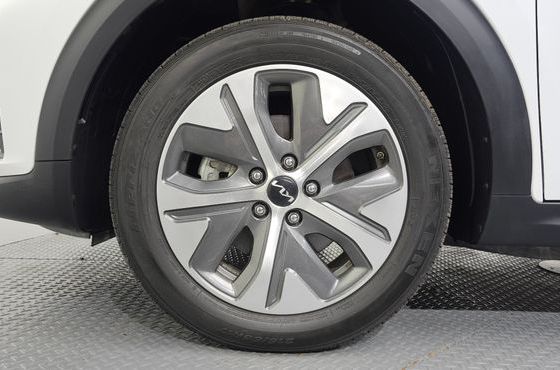 Kia Niro Prestige — пробег 80 548 км — фото 5 из 5