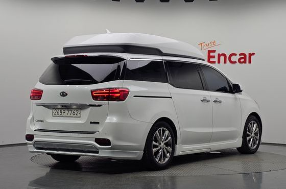 Kia Carnival 9-Seater Hi-Limousine Prestige — пробег 119 094 км — фото 2 из 5