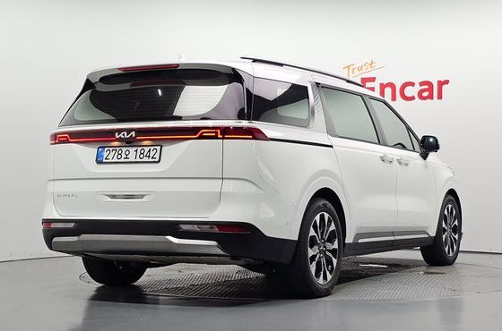 Kia Carnival Diesel 7-Seater Signature — пробег 82 639 км — фото 2 из 5