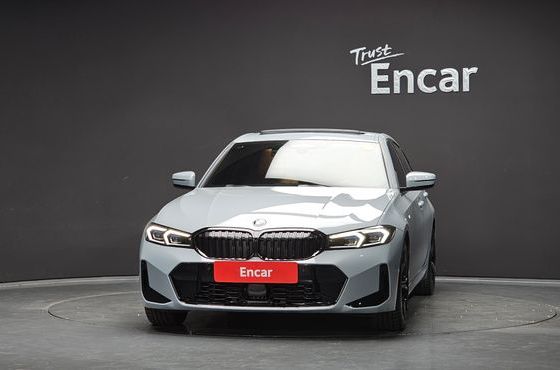BMW 3-Series 320i M Sport — пробег 9 400 км — фото 3 из 5