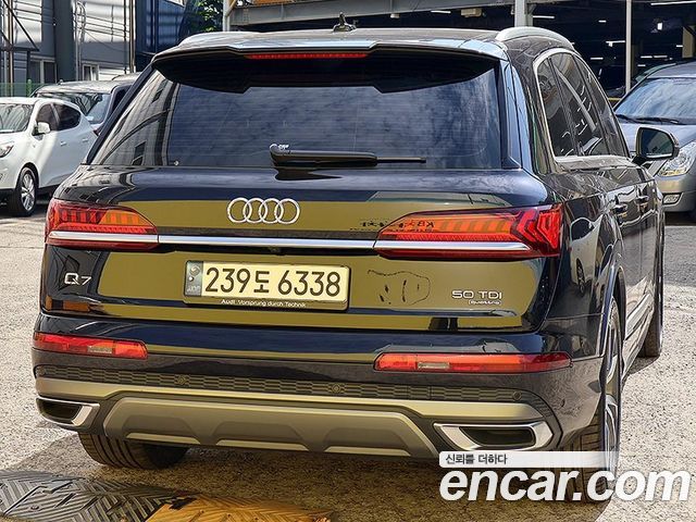 Audi Q7 50 TDI Quattro Premium — пробег 106 000 км — фото 4 из 5