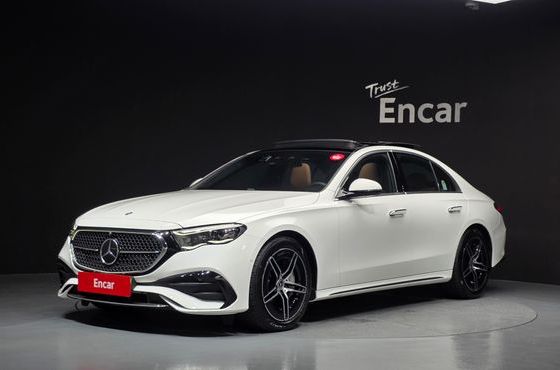 Mercedes-Benz E-Class E300 4MATIC AMG Line — пробег 1 044 км — фото 1 из 5
