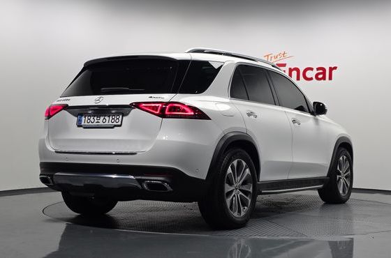 Mercedes-Benz GLE-Class GLE300d 4MATIC — пробег 112 229 км — фото 2 из 5