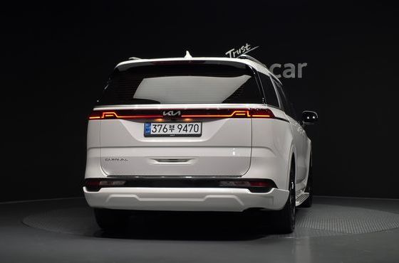 Kia Carnival Diesel 9-Seater Prestige — пробег 115 426 км — фото 4 из 5