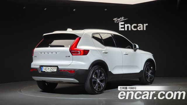Volvo XC40 B4 Inscription — пробег 81 049 км — фото 2 из 5