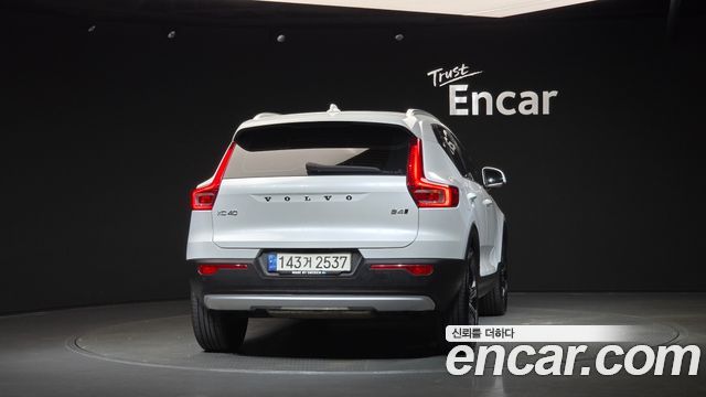 Volvo XC40 B4 Inscription — пробег 81 049 км — фото 4 из 5