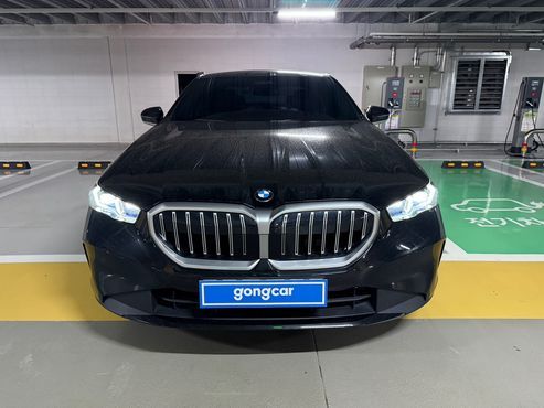 BMW 5-Series 520i — пробег 24 000 км — фото 3 из 5
