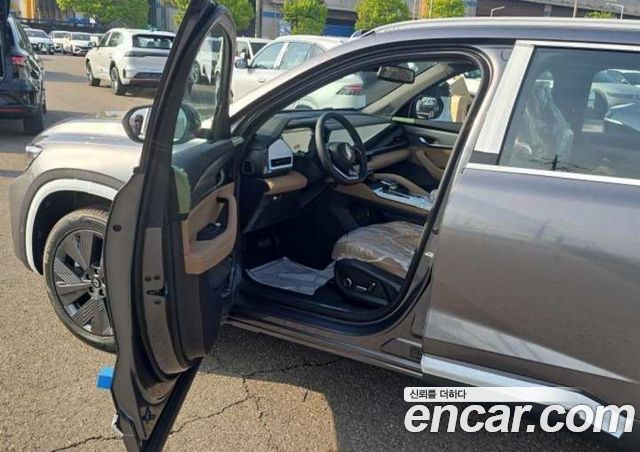 Renault (Samsung) Grand Koleos 1.5 E-TECH Iconic 2WD — пробег 1 км — фото 4 из 5