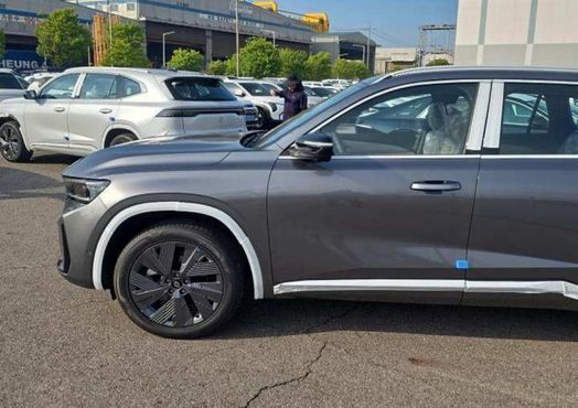 Renault (Samsung) Grand Koleos 1.5 E-TECH Iconic 2WD — пробег 1 км — фото 5 из 5