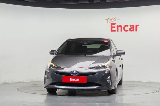 Toyota Prius 1.8 E — пробег 163 398 км — фото 3 из 5