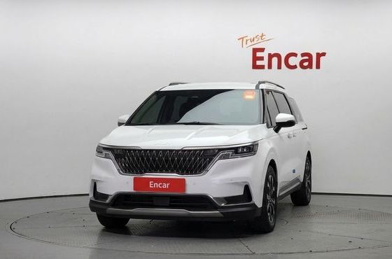 Kia Carnival Gasoline 9-Seater Signature — пробег 82 435 км — фото 3 из 5