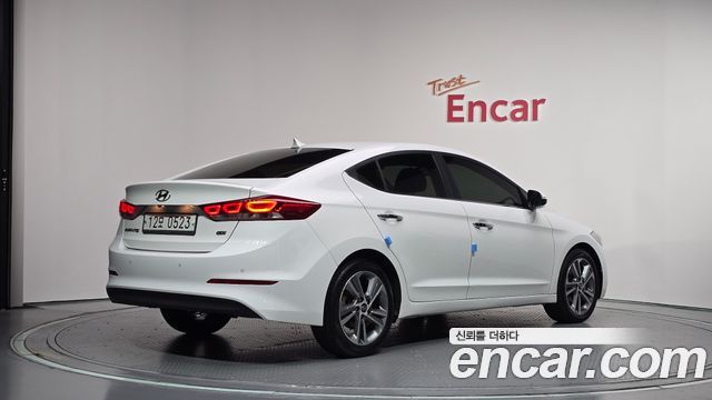Hyundai AVANTE из Кореи Encar