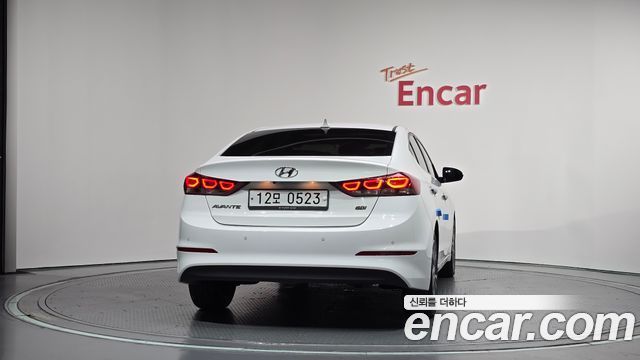 Hyundai AVANTE из Кореи Encar
