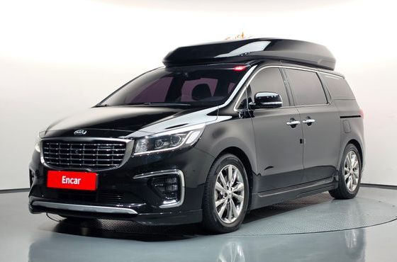 Kia Carnival 9-Seater Hi-Limousine Noblesse Special — пробег 137 426 км — фото 1 из 5