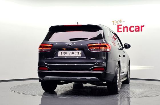 Kia Sorento Diesel 2.0 2WD Noblesse Special — пробег 178 720 км — фото 4 из 5