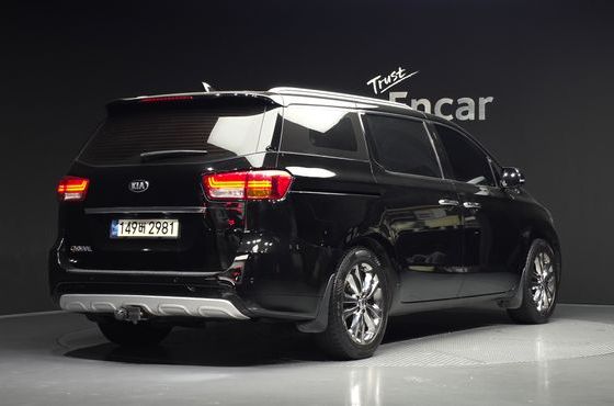 Kia Carnival 9-seater Noblesse — пробег 203 756 км — фото 2 из 5