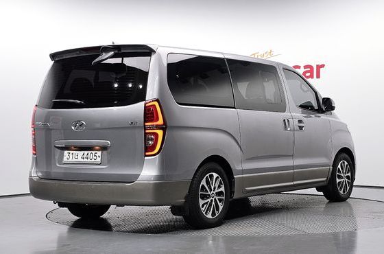 Hyundai Starex Urban 9-Seater Exclusive — пробег 96 521 км — фото 2 из 5