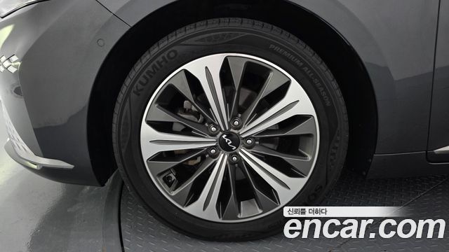 Kia K8 из Кореи Encar