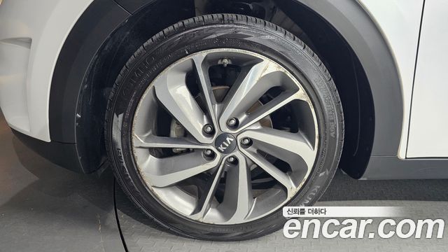 Kia Niro Prestige — пробег 102 539 км — фото 5 из 5