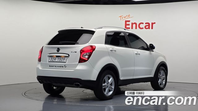 Ssangyong KORANDO 2.0 CVS 2WD Deluxe — пробег 74 288 км — фото 2 из 5