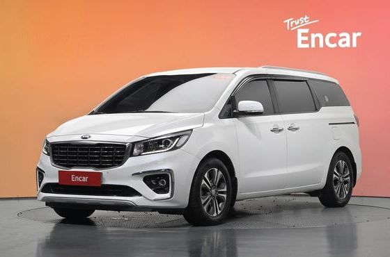 Kia Carnival 9-Seater Luxury — пробег 143 281 км — фото 1 из 5