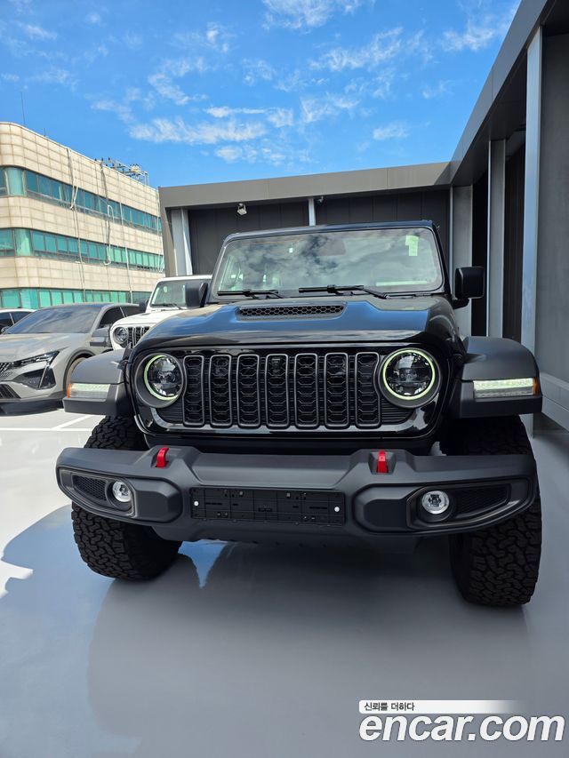 Jeep Wrangler 2.0 Rubicon Power Top 4Door — пробег 44 км — фото 3 из 5
