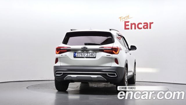 Kia Seltos из Кореи Encar