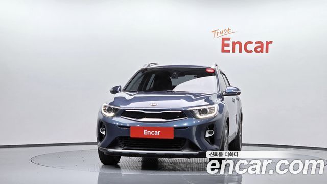Kia Stonic из Кореи Encar