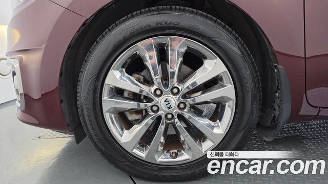 Kia Carnival из Кореи Encar