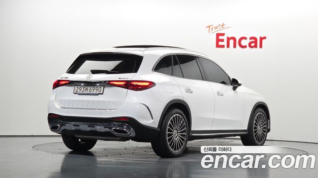 Mercedes-Benz GLC-Class GLC300 4MATIC AMG Line — пробег 26 053 км — фото 2 из 5