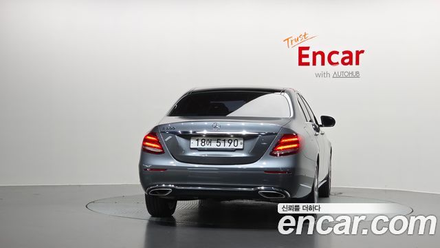 Mercedes-Benz E-Class из Кореи Encar