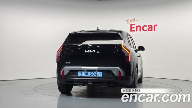 Kia EV3 из Кореи Encar