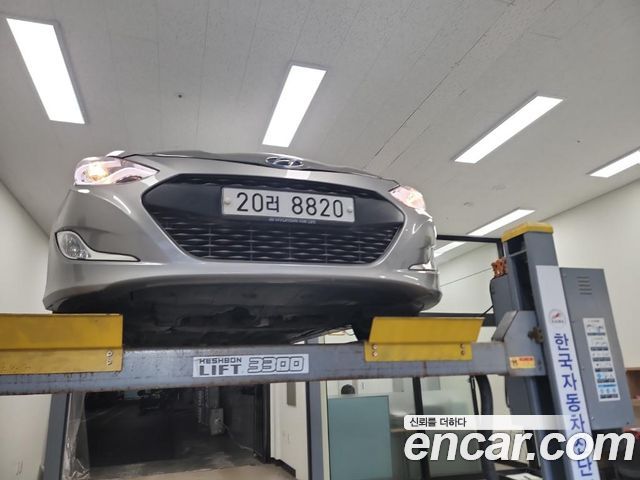 Hyundai Sonata 2.0 Smart — пробег 130 937 км — фото 1 из 2