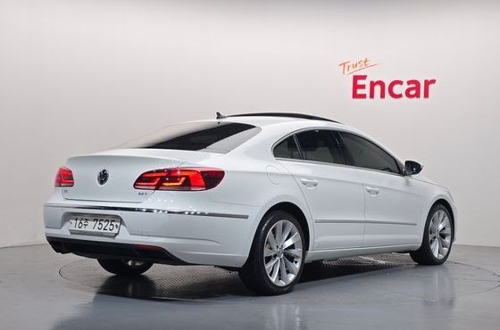 Volkswagen CC 2.0 TSI — пробег 83 765 км — фото 2 из 5