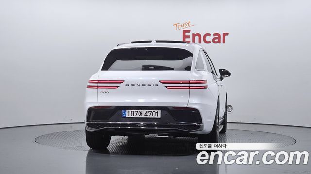 Genesis GV70 из Кореи Encar