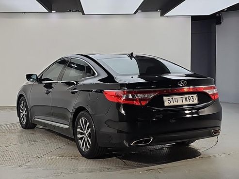 Hyundai Grandeur HG240 Luxury — пробег 105 167 км — фото 3 из 5