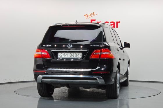 Mercedes-Benz M-class ML350 BlueTEC 4MATIC — пробег 68 975 км — фото 4 из 5