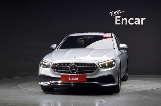 Mercedes-Benz E-Class E350 4MATIC Avantgarde — пробег 55 736 км — фото 3 из 5