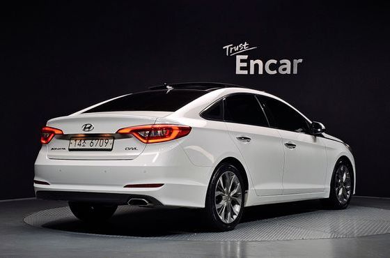 Hyundai Sonata 2.0 Smart — пробег 122 428 км — фото 2 из 5