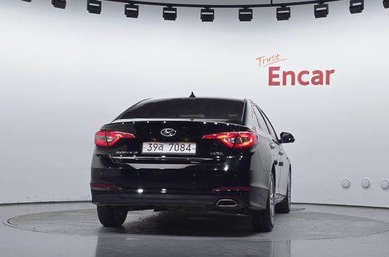 Hyundai Sonata 2.0 Style — пробег 106 268 км — фото 4 из 5