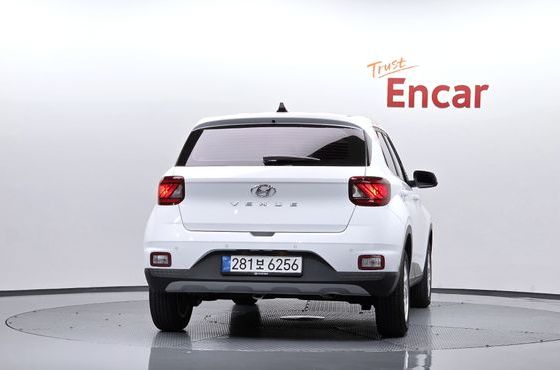 Hyundai Venue 1,6 Premium — пробег 20 212 км — фото 4 из 5