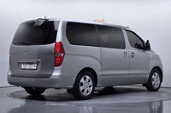 Hyundai Starex Wagon 12-Seater Smart — пробег 137 333 км — фото 2 из 5