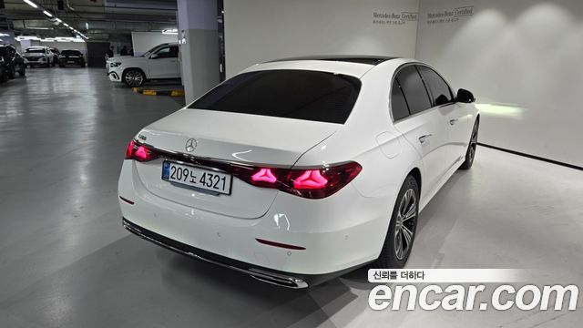 Mercedes-Benz E-Class из Кореи Encar