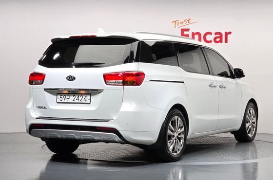Kia Carnival 9-seater Prestige — пробег 166 060 км — фото 2 из 5
