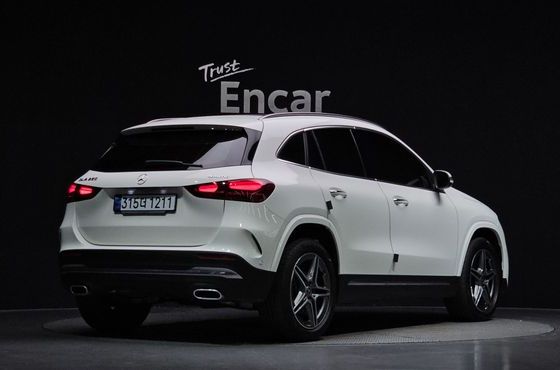 Mercedes-Benz GLA-Class GLA250 4MATIC — пробег 49 684 км — фото 2 из 5