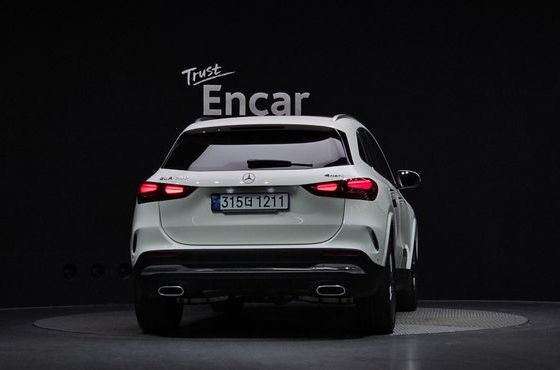 Mercedes-Benz GLA-Class GLA250 4MATIC — пробег 49 684 км — фото 4 из 5