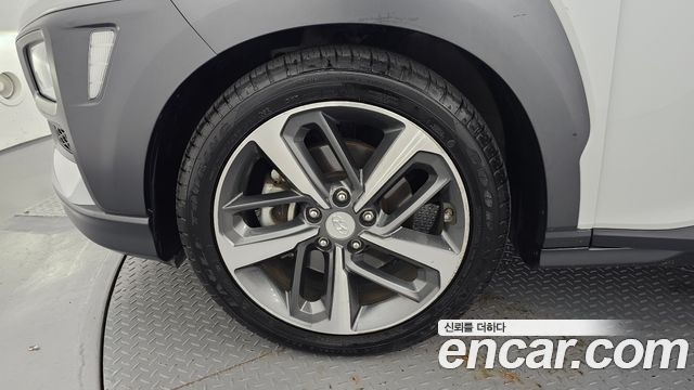 Hyundai Kona из Кореи Encar