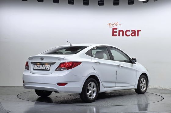 Hyundai Accent 1.6 GDI Premier — пробег 80 962 км — фото 2 из 5
