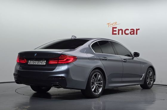 BMW 5-Series 520d M Sport Package Plus — пробег 146 291 км — фото 2 из 5
